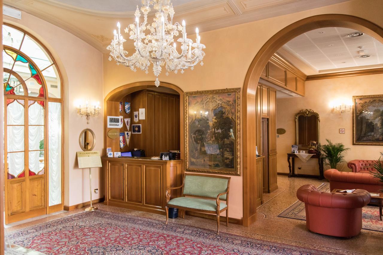 Phi Hotel Dei Medaglioni Correggio Exterior photo